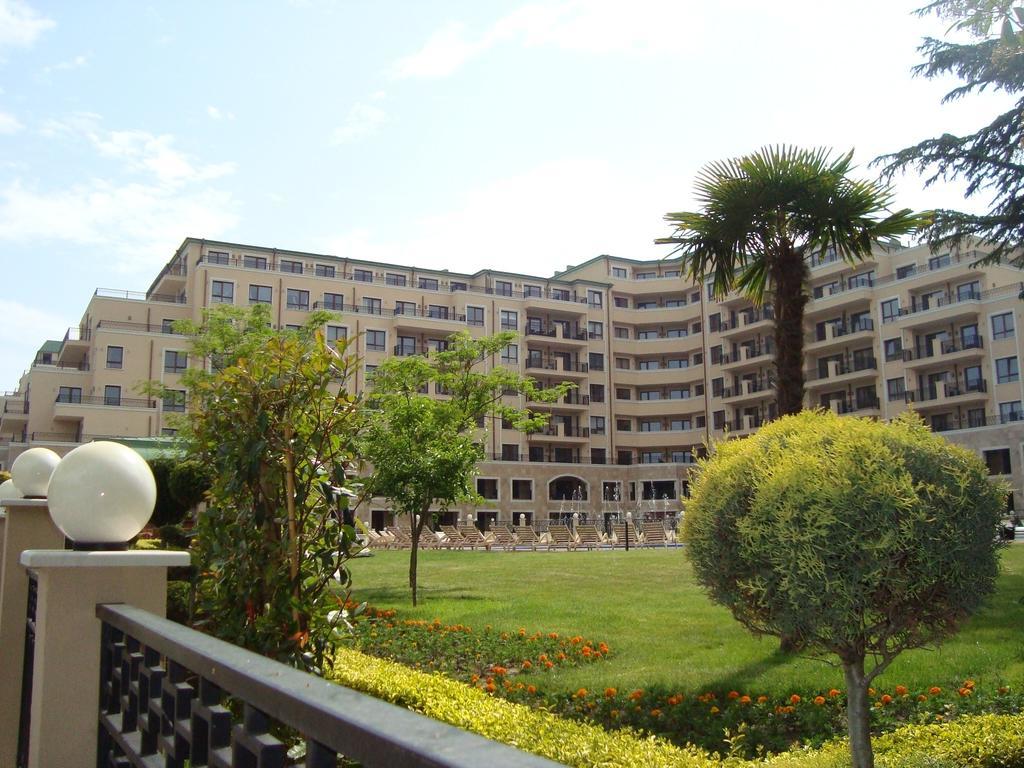 Luxury Apartment Zlatna Kotva Zlatni pjasătsi Rom bilde